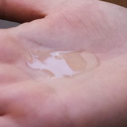 Lebel IAU Essence Sleek – håroljans konsistens