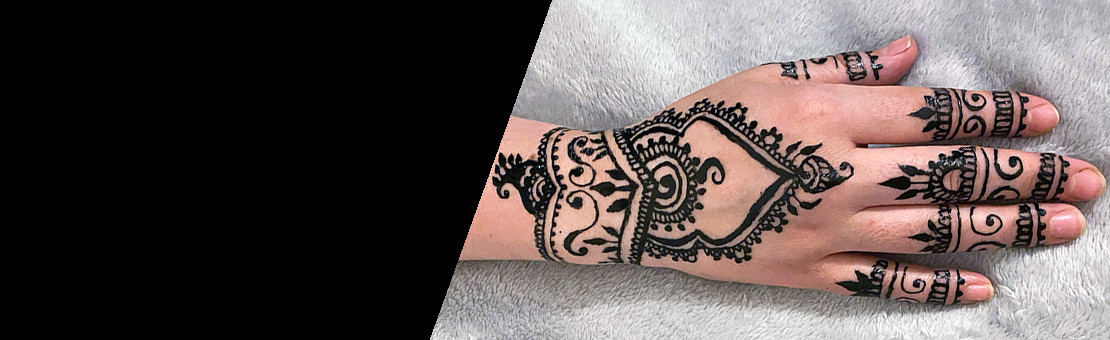 Black tattoo henna